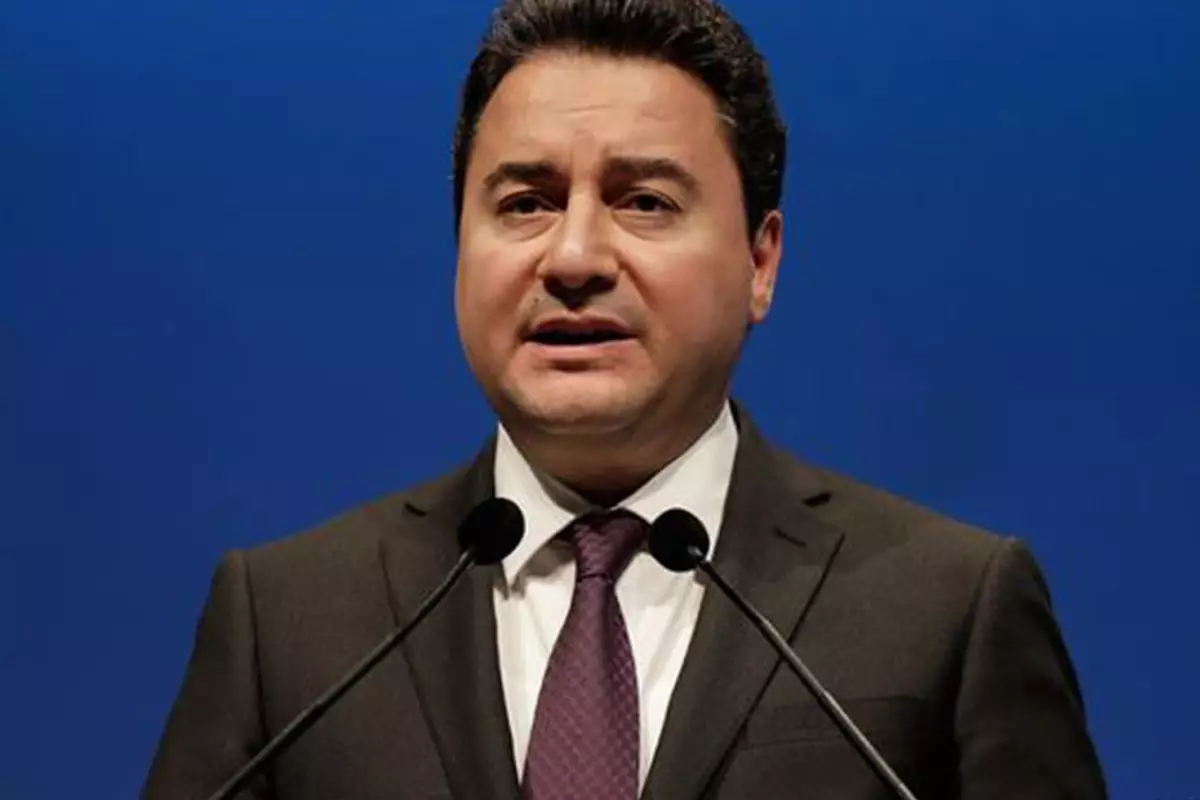 Ali Babacan’dan AK Parti’ye geçiş sinyali veren Ahmet Davutoğlu’na cevap