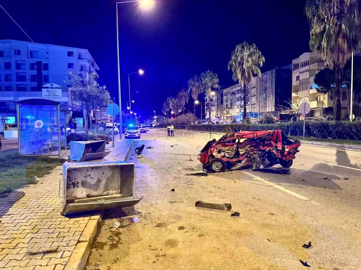 Antalya’da Trafik Kazası: 1 Ölü, 1 Yaralı