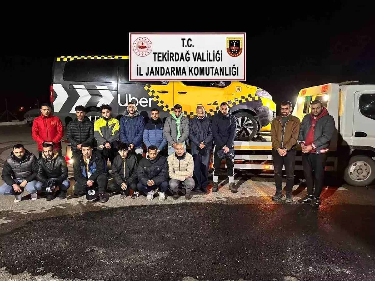 Tekirdağ’da 14 Kaçak Göçmen ve 2 Organizatör Yakalandı