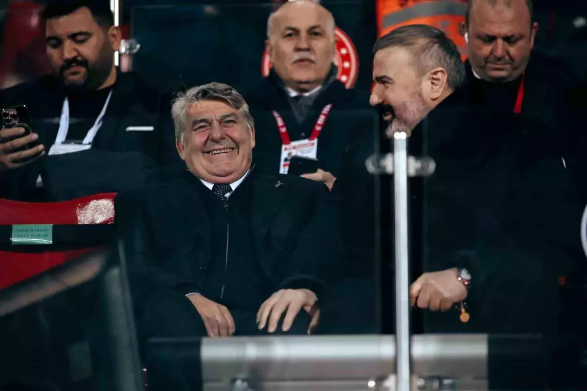 Çaykur Rizespor – Beşiktaş Maçı Başladı