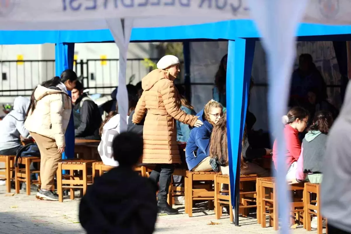 Selçuk’ta Öğrenci Otobüsü Projesi Büyüyor