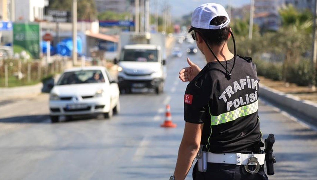 Bir haftada 3,5 milyon araç denetlendi! 528 bin sürücüye işlem yapıldı