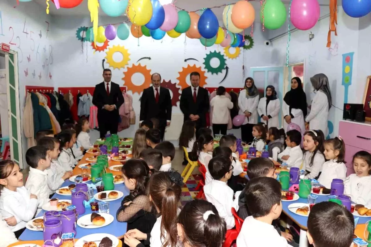 Miniklerden Tekne Orucu İftarı!