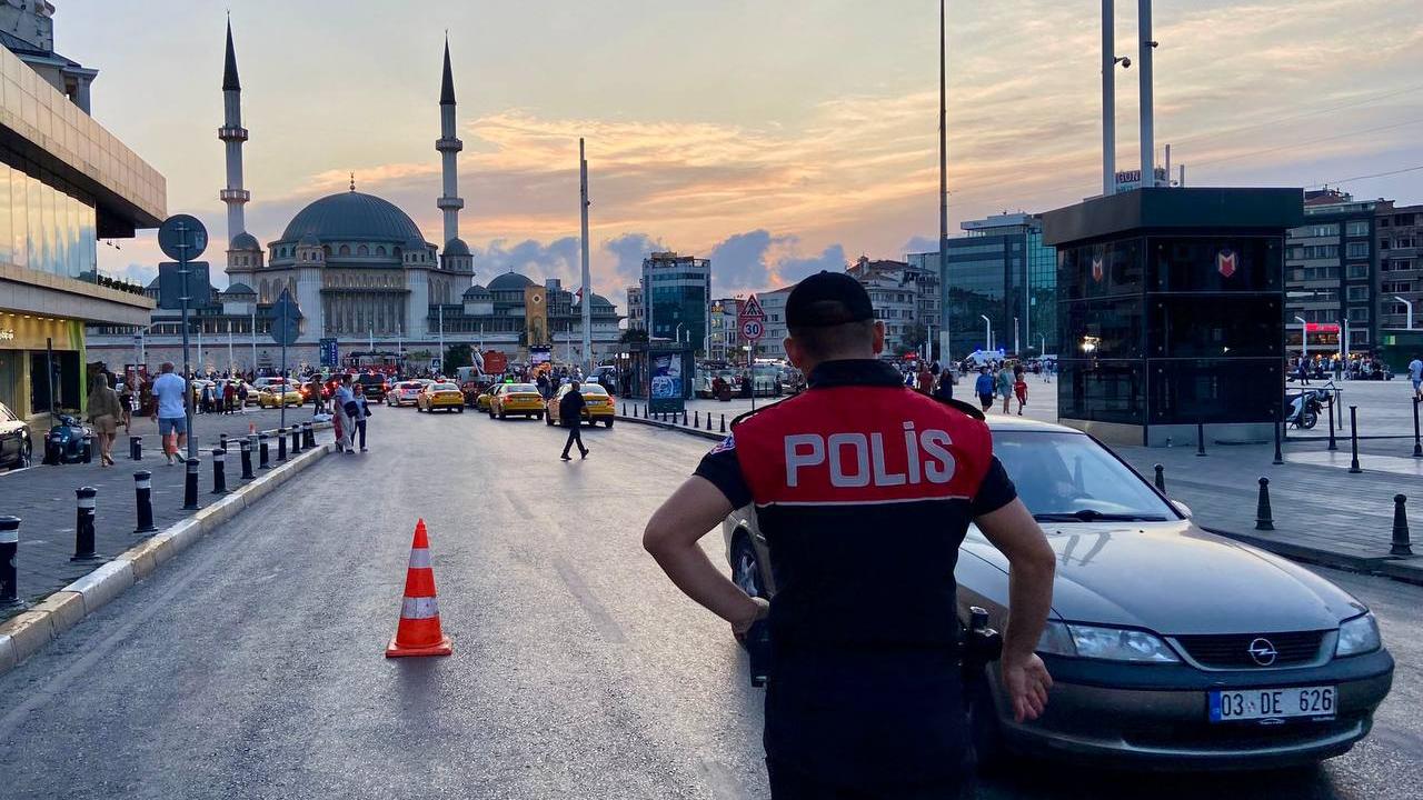 “Huzur İstanbul” uygulamasında 982 kişi gözaltına alındı